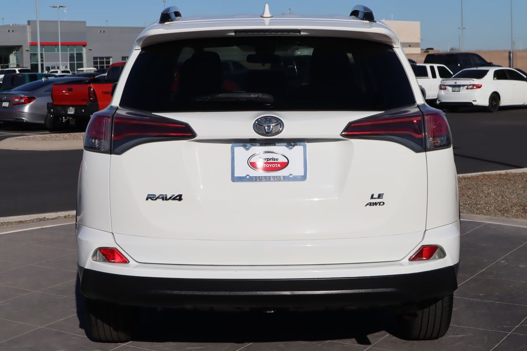 Thumbnail: 2017 Toyota RAV4 - 6