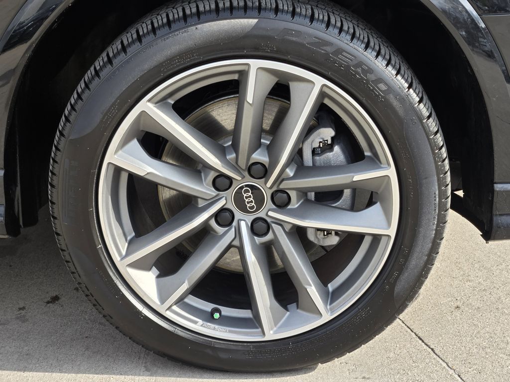 used 2025 Audi Q3 car, priced at $35,901