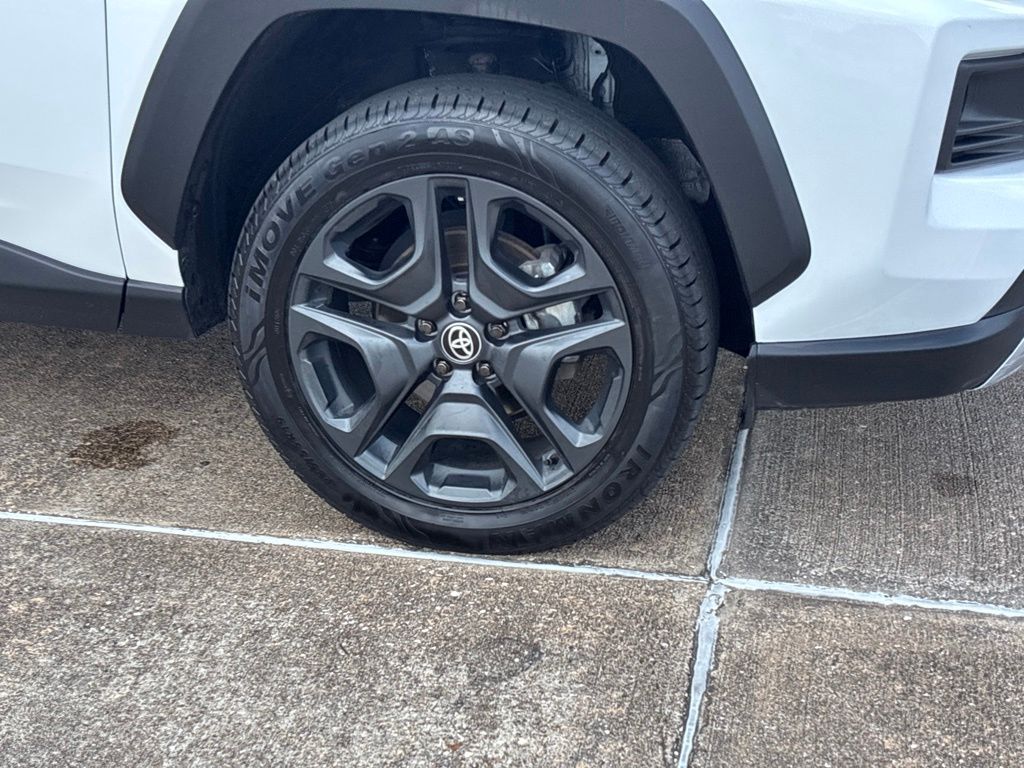 2024 Toyota RAV4 Adventure - 7