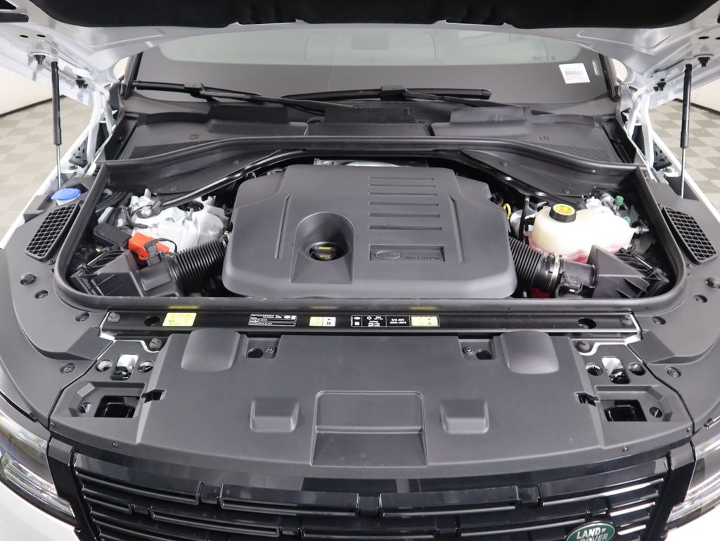 Thumbnail: 2025 Land Rover Range Rover Sport - 30