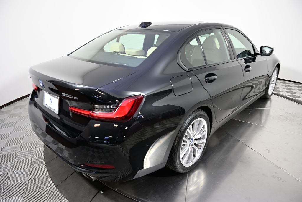 Thumbnail: 2023 BMW 3 Series - 5