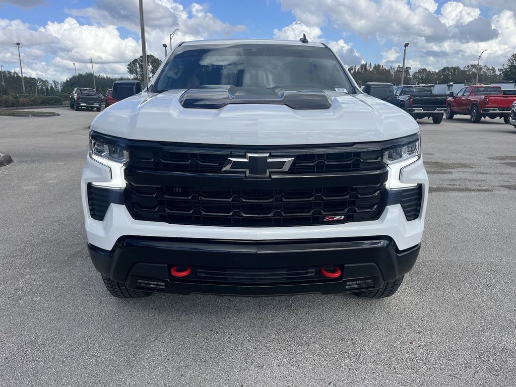 2025 Chevrolet Silverado 1500 LT Trail Boss 2