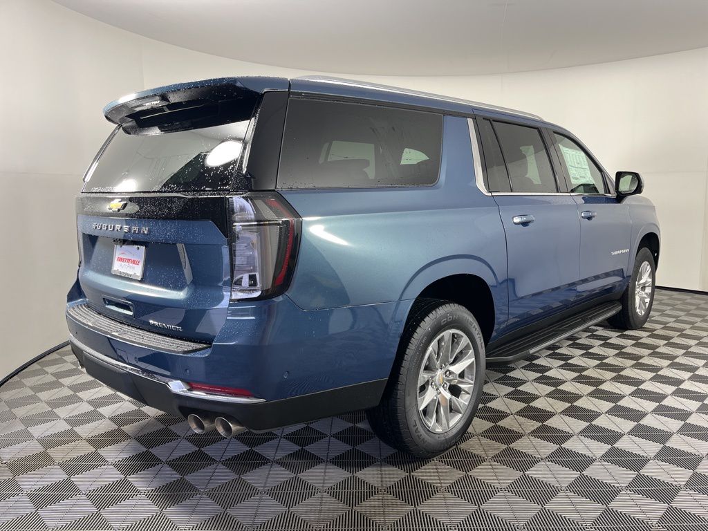 Thumbnail: 2026 Chevrolet Suburban - 5