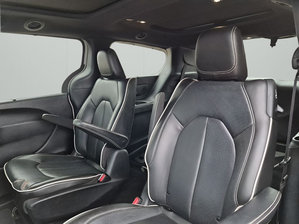 Used Car 2020 Chrysler Pacifica Hybrid  Limited For Sale Under $30,000 In Austin, Texas