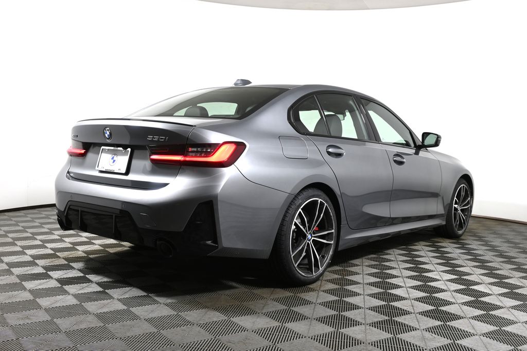 Thumbnail: 2023 BMW 3 Series - 11