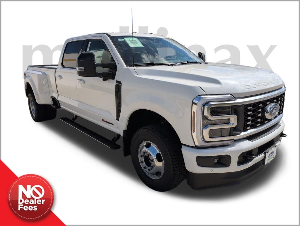 2026 Ford F-350 Super Duty Platinum's photo