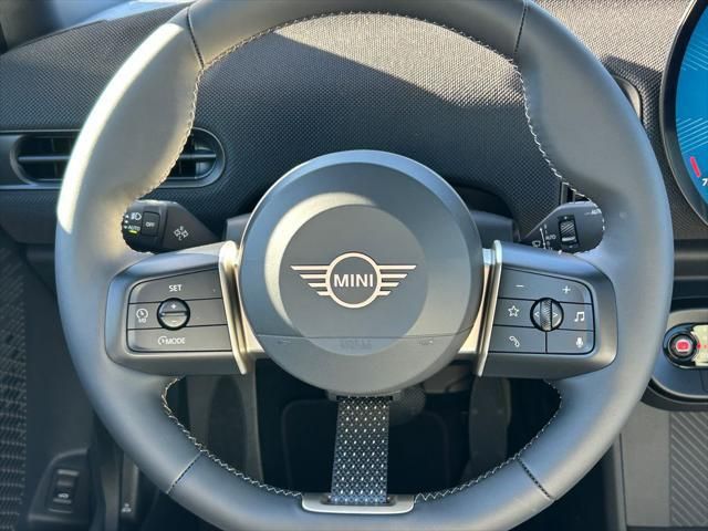 Thumbnail: 2026 MINI Cooper - 18