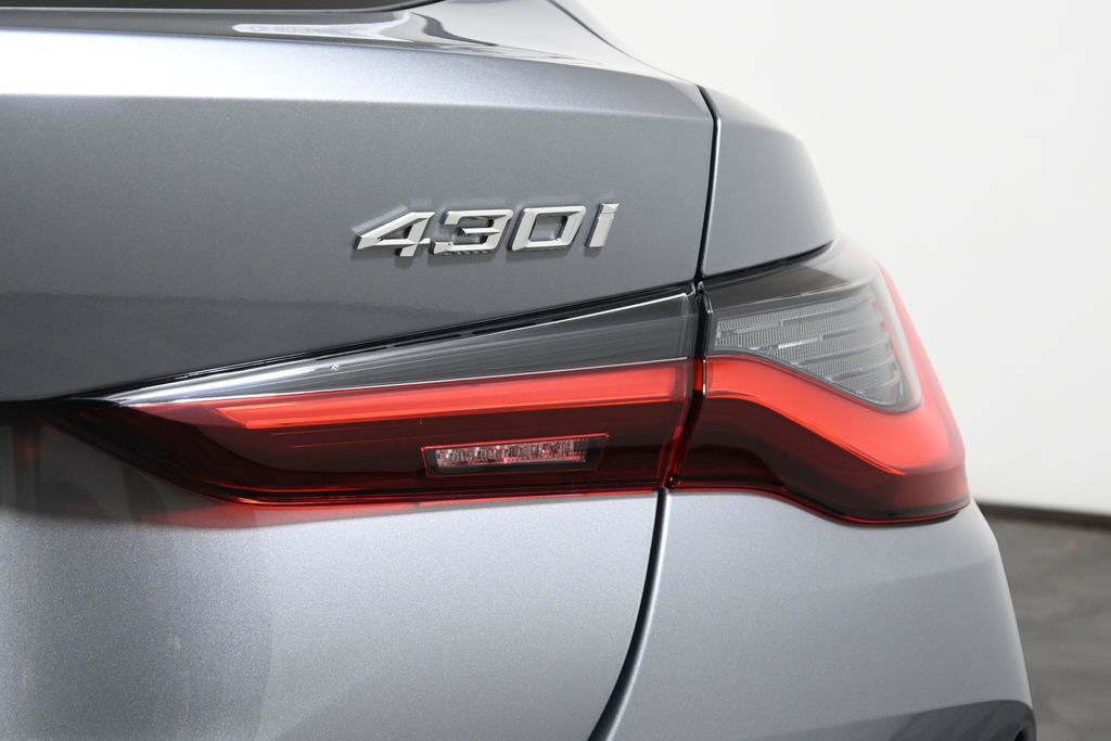 Thumbnail: 2026 BMW 4 Series - 13