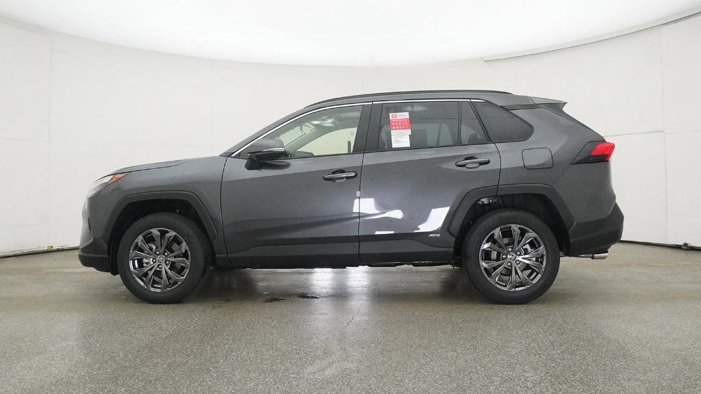 Thumbnail: 2025 Toyota RAV4 - 29