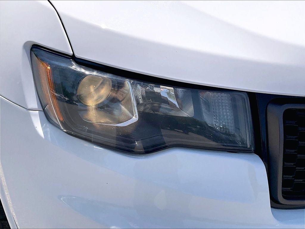 2021 Jeep Grand Cherokee — photo 29