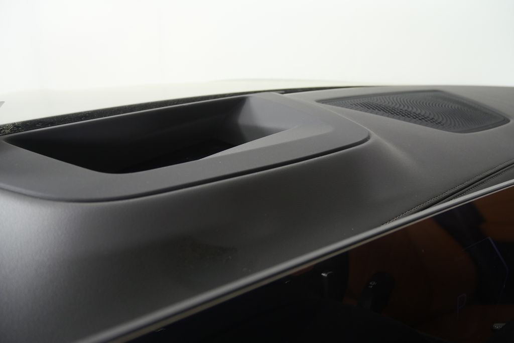 Thumbnail: 2026 BMW X7 - 21