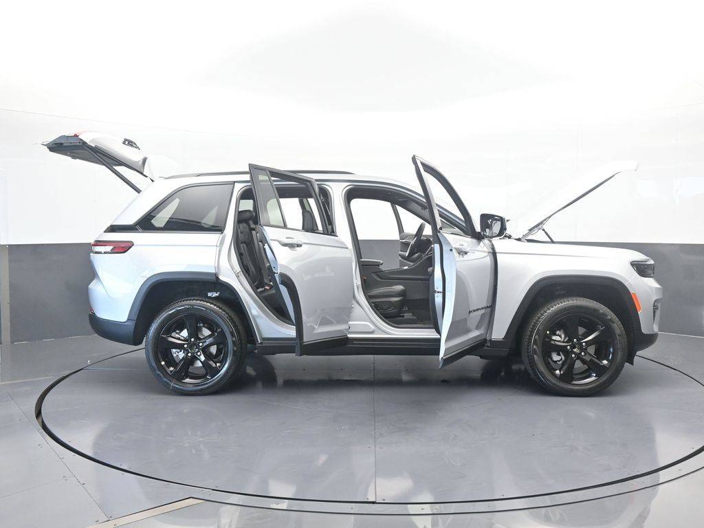New 2025 Silver Zynith Jeep Limited image 67