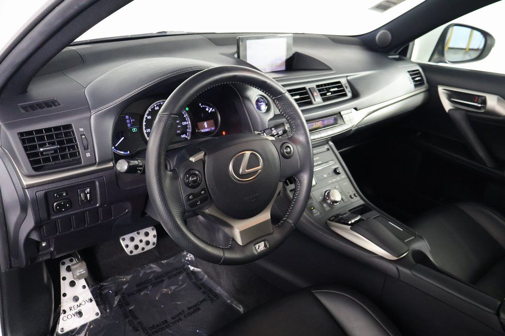 Thumbnail: 2015 Lexus CT - 7