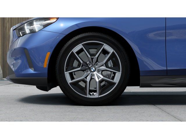 Thumbnail: 2026 BMW 5 Series - 7