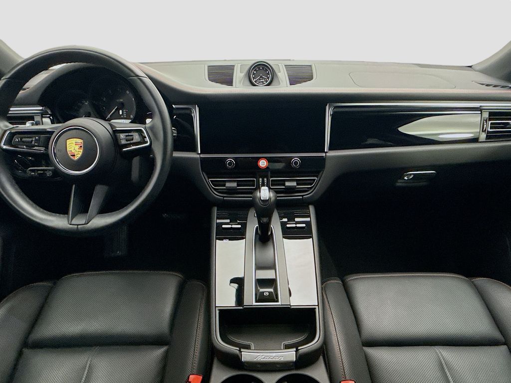 Thumbnail: 2024 Porsche Macan - 25
