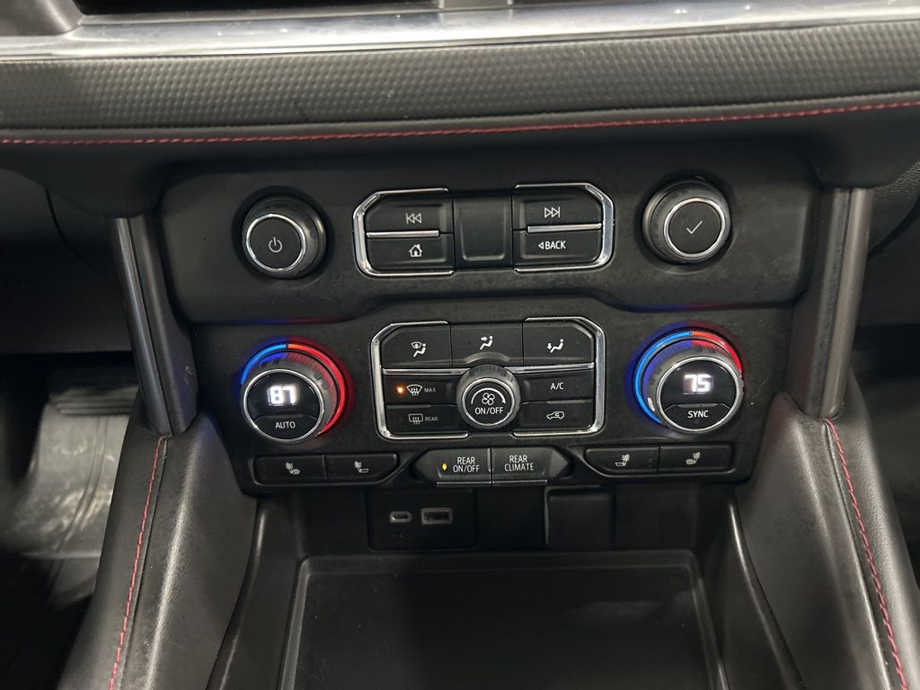 used 2023 Chevrolet Suburban car, priced at $59,984