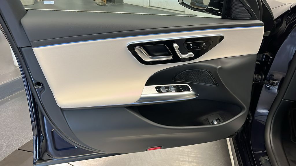 2025 Mercedes-Benz E-Class E 450 11
