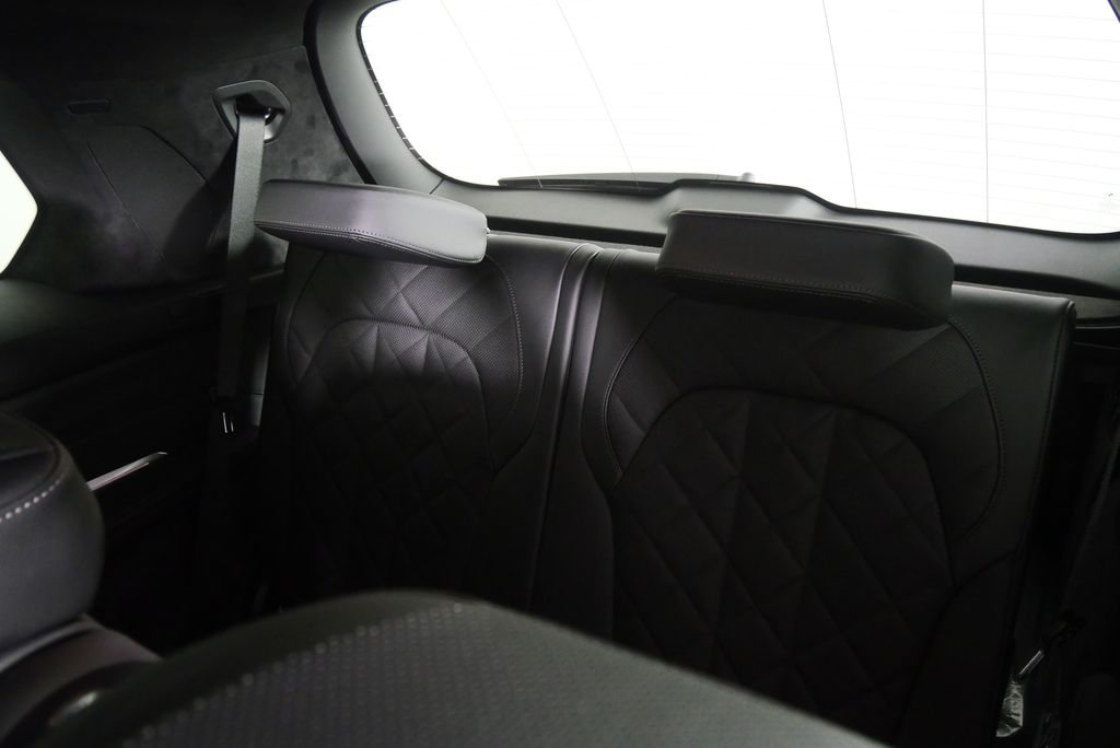 Thumbnail: 2026 BMW X7 - 17