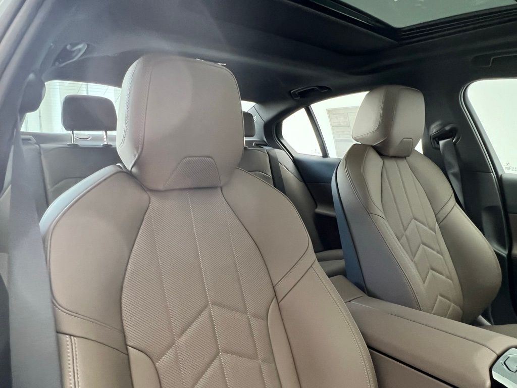 Thumbnail: 2026 BMW 5 Series - 7