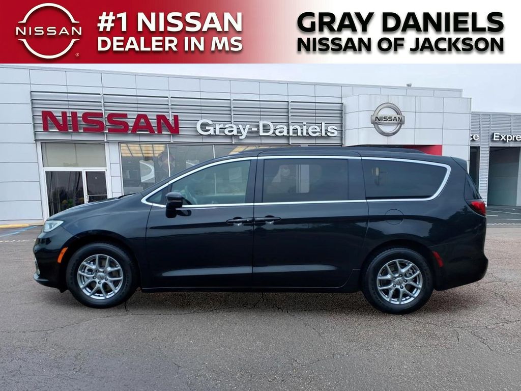 Used 2022 Chrysler Pacifica Van