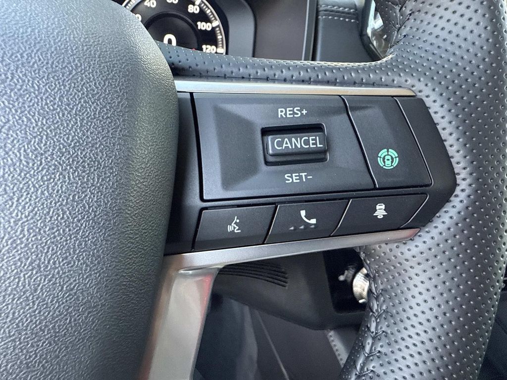 2025 Mitsubishi Outlander Plug-in Hybrid SE - Photo 33