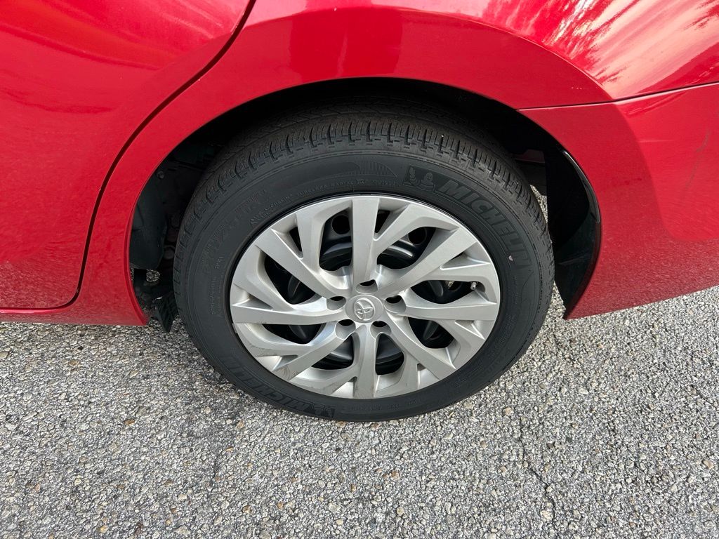 2019 Toyota Corolla L 9