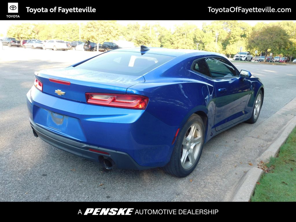 Thumbnail: 2018 Chevrolet Camaro - 10