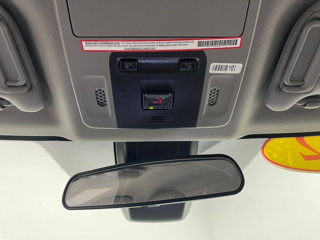 Thumbnail: 2022 Toyota Camry - 31