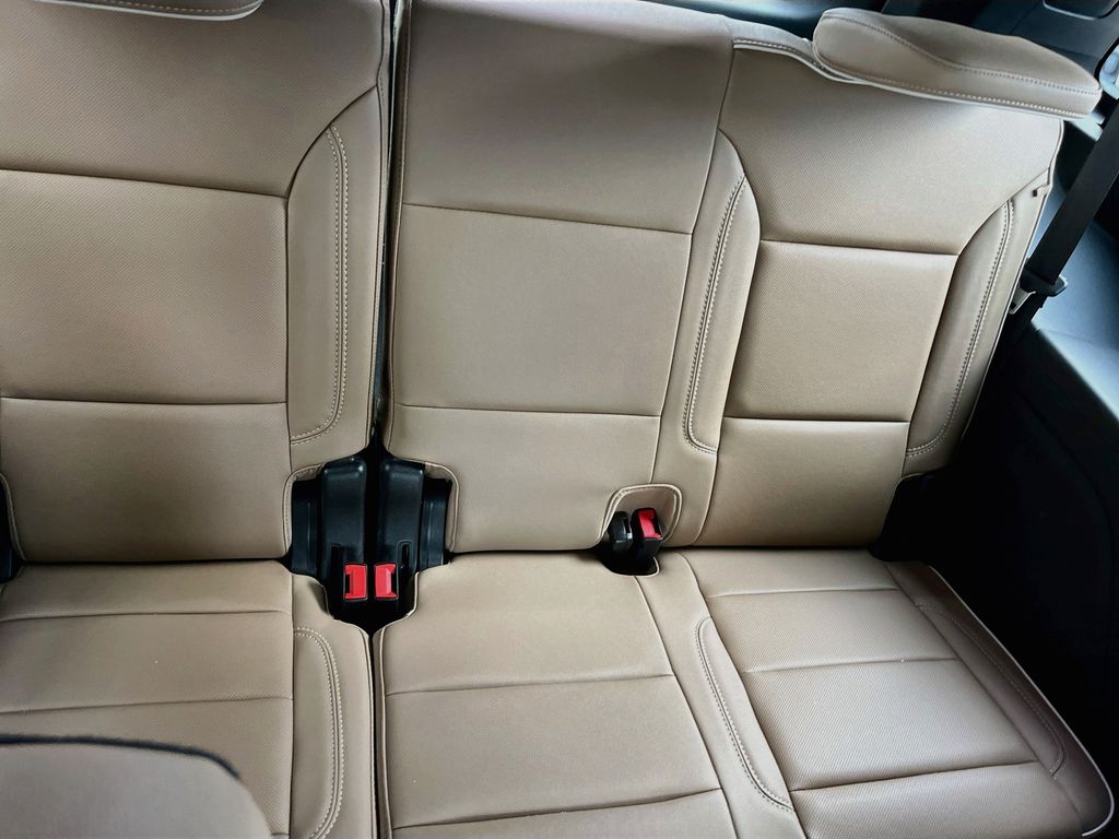 Used 2023 Red Chevrolet Premier image 29