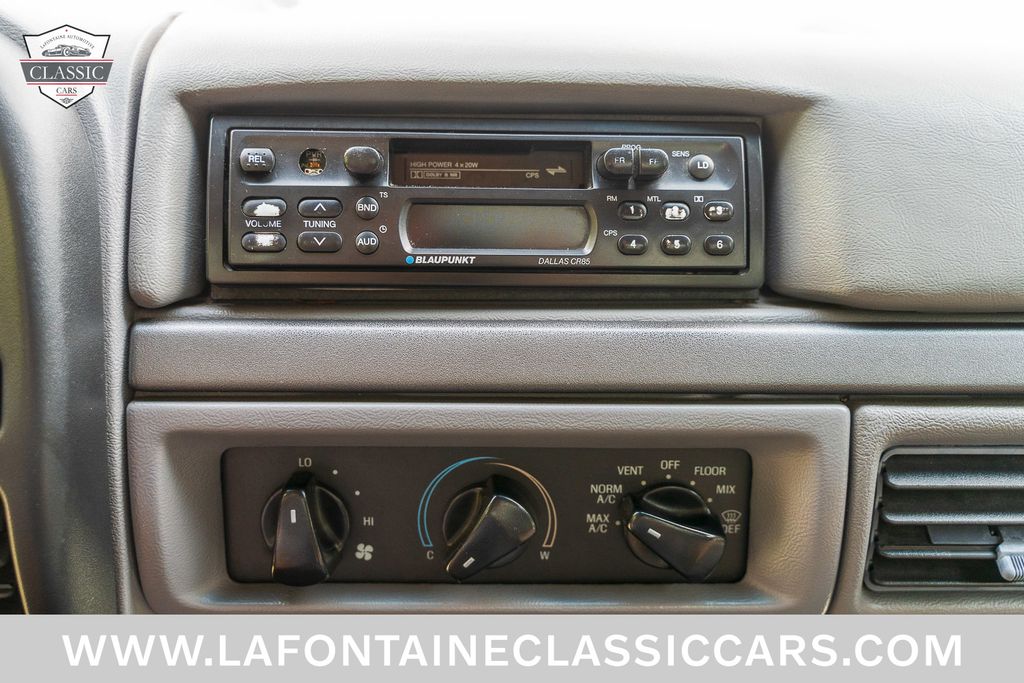 1995 Ford F-150 74