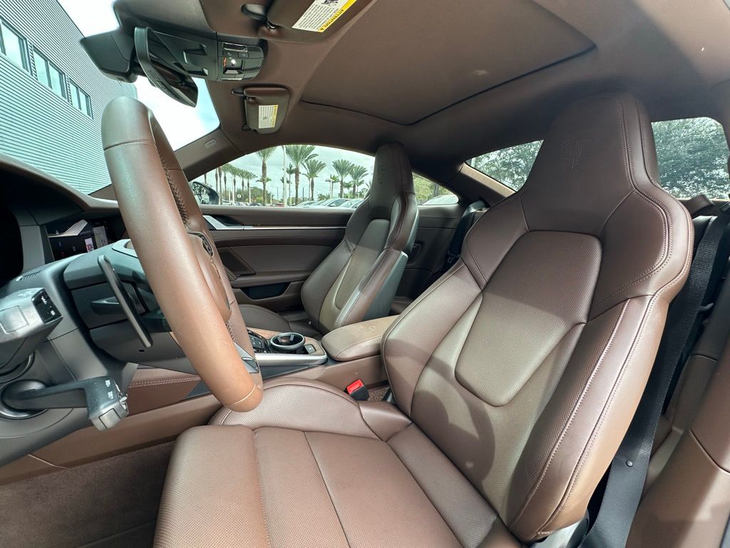 Thumbnail: 2026 Porsche 911 - 5