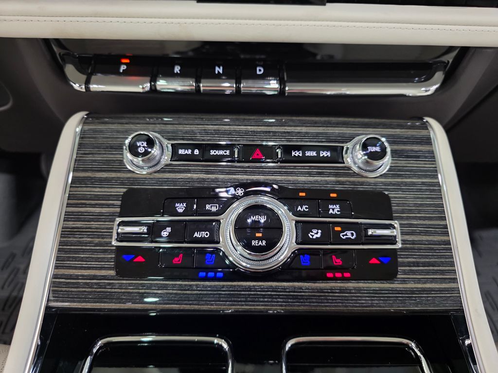 2024 Lincoln Aviator Black Label