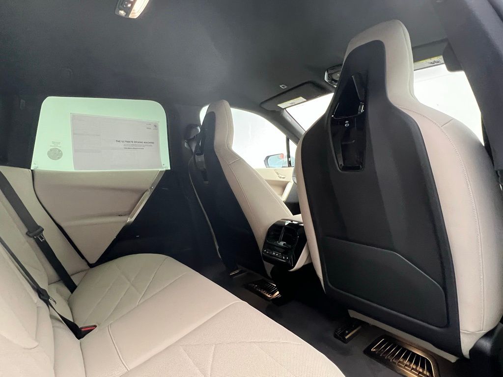 Thumbnail: 2026 BMW iX - 8