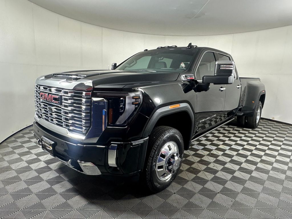 2026 GMC Sierra 3500HD Denali Crew Cab 4WD