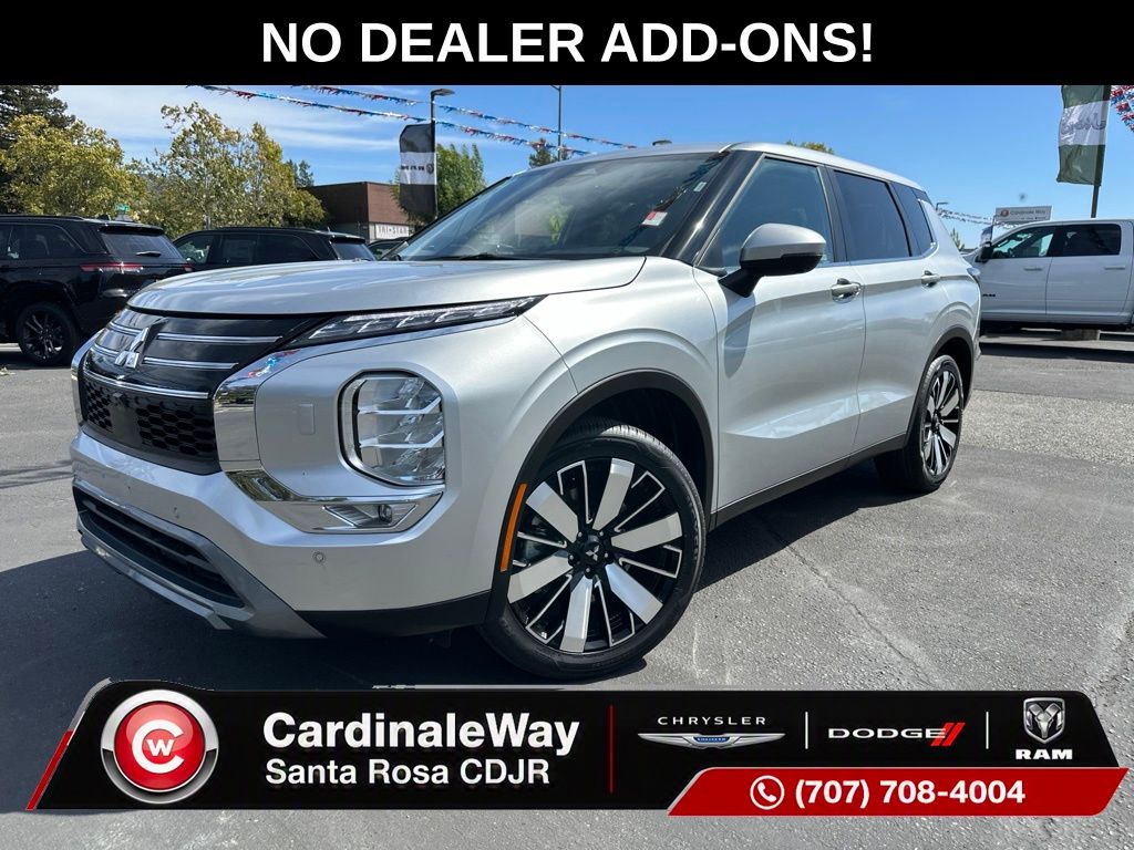 2025 Mitsubishi Outlander SE
