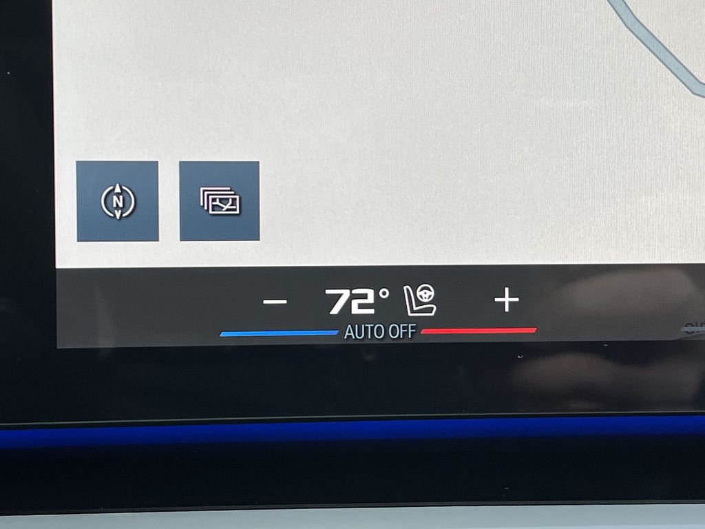 Thumbnail: 2026 BMW M5 - 19