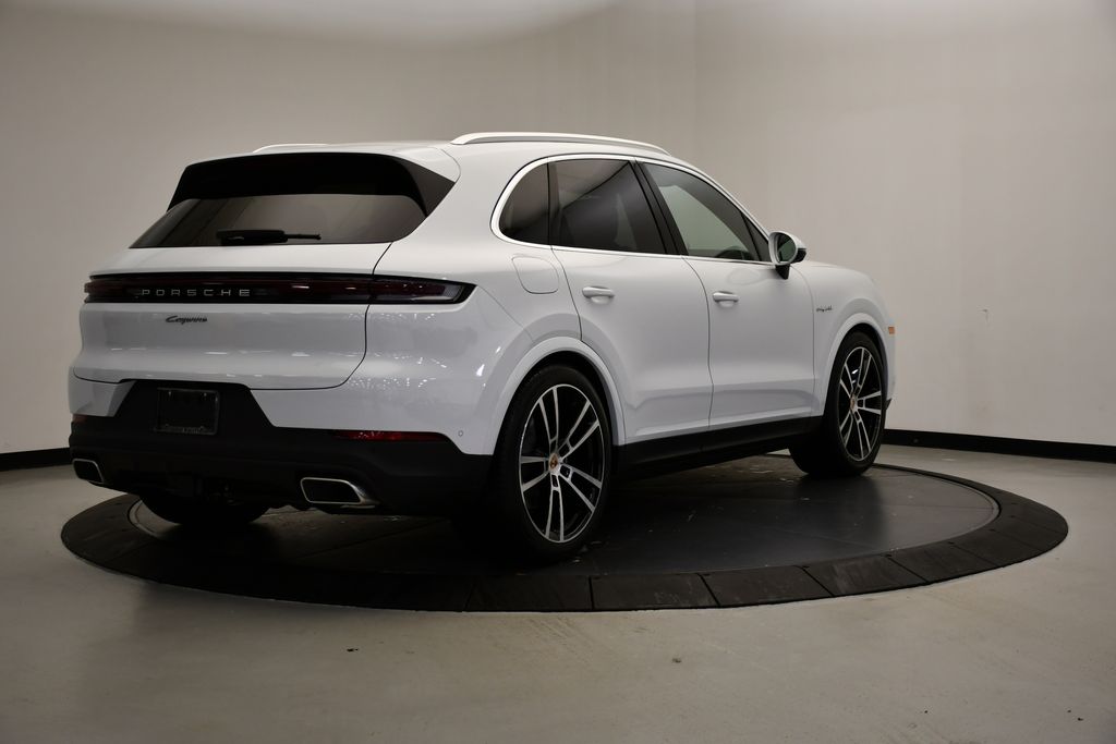 Thumbnail: 2026 Porsche Cayenne - 7