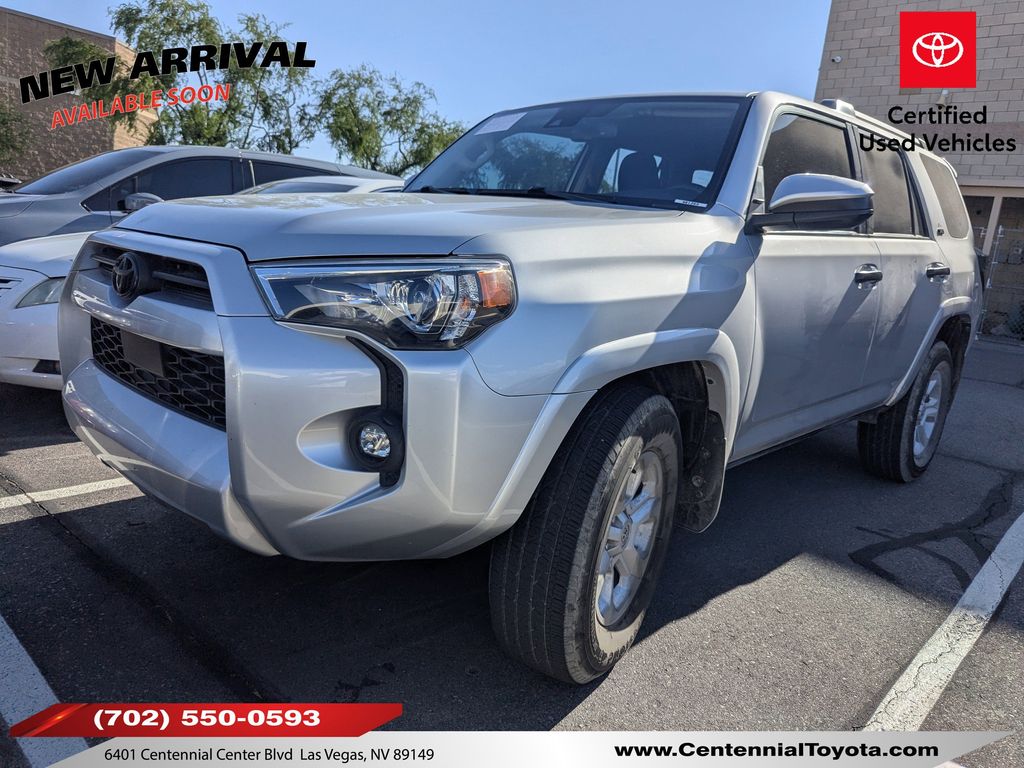 2021 Toyota 4Runner SR5 RWD V6's photo