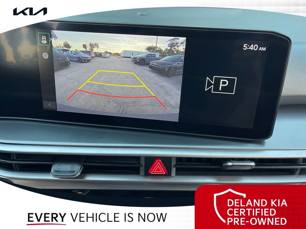2024 Kia Sorento LX - Photo 25