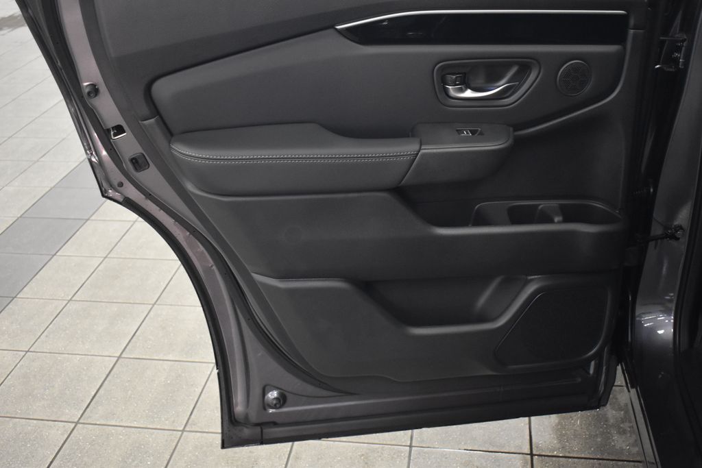 Thumbnail: 2025 Honda Pilot - 21