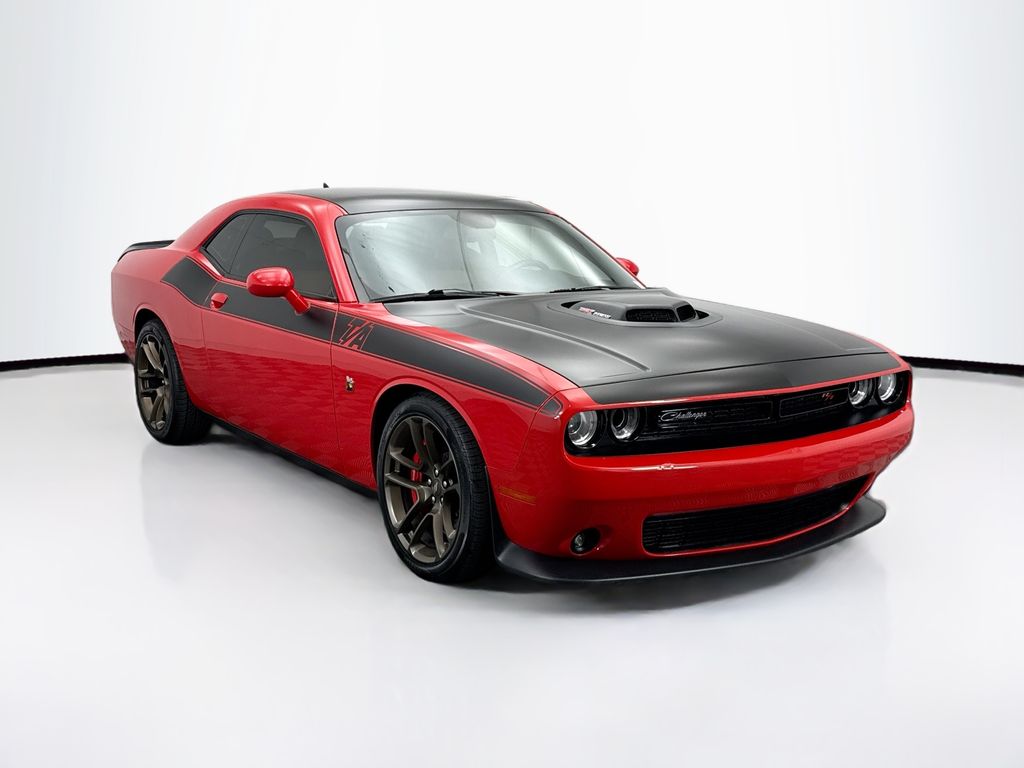 Thumbnail: 2020 Dodge Challenger - 3