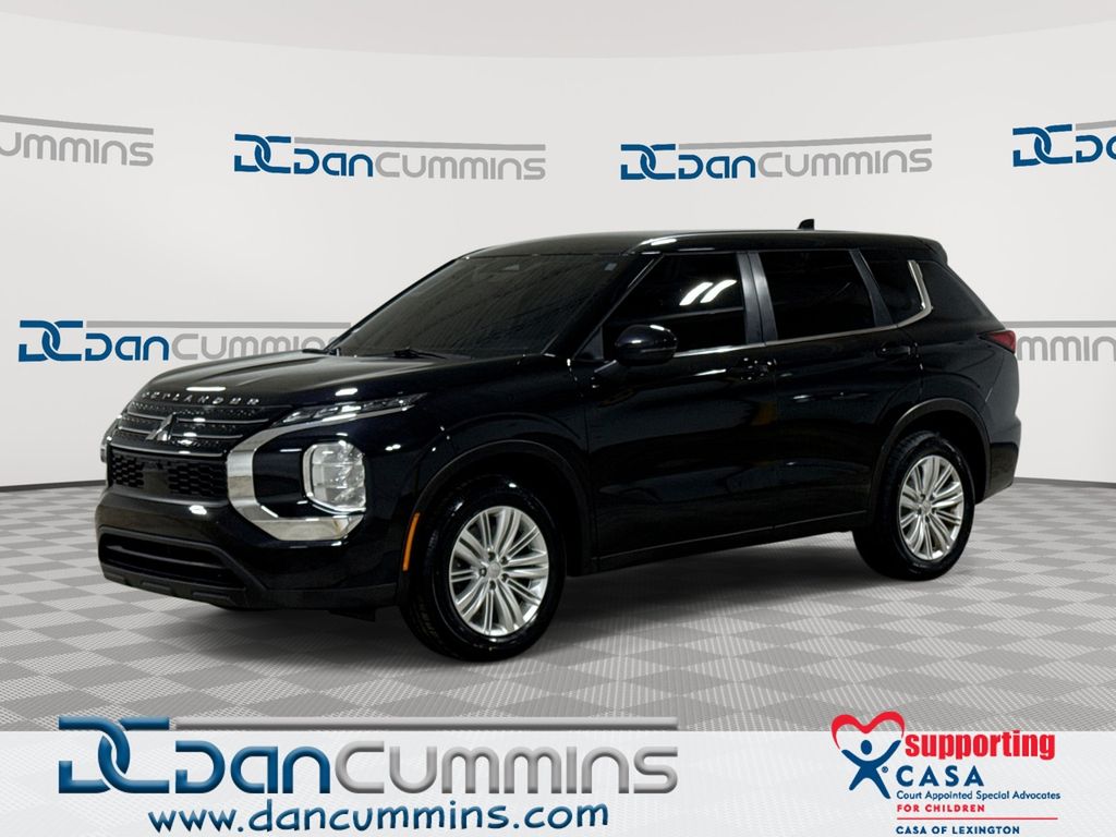 2022 Mitsubishi Outlander ES FWD