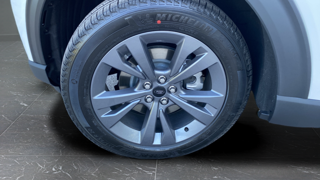 New 2026 Star White Metallic Tri-Coat Ford Active image 38
