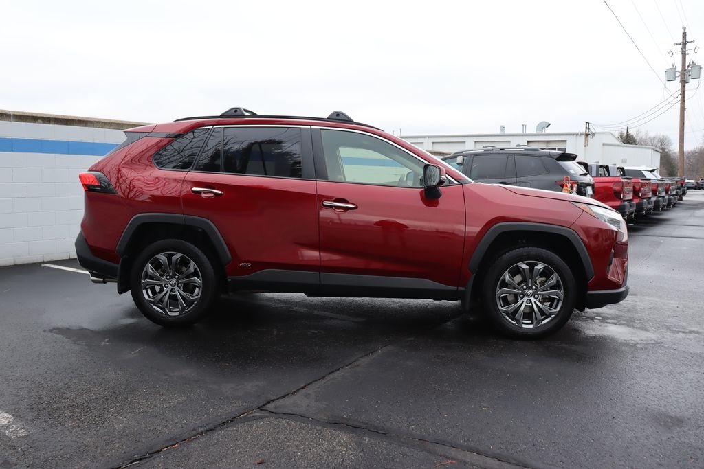 2022 Toyota RAV4 Limited 6