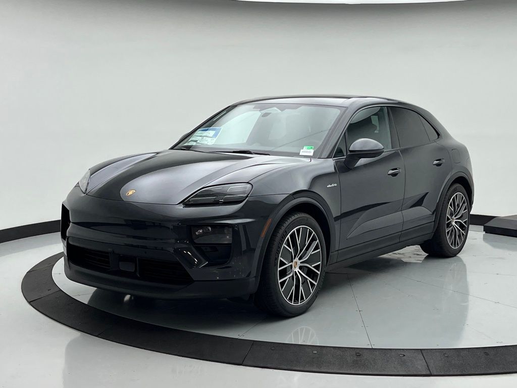 Thumbnail: 2025 Porsche Macan - 1