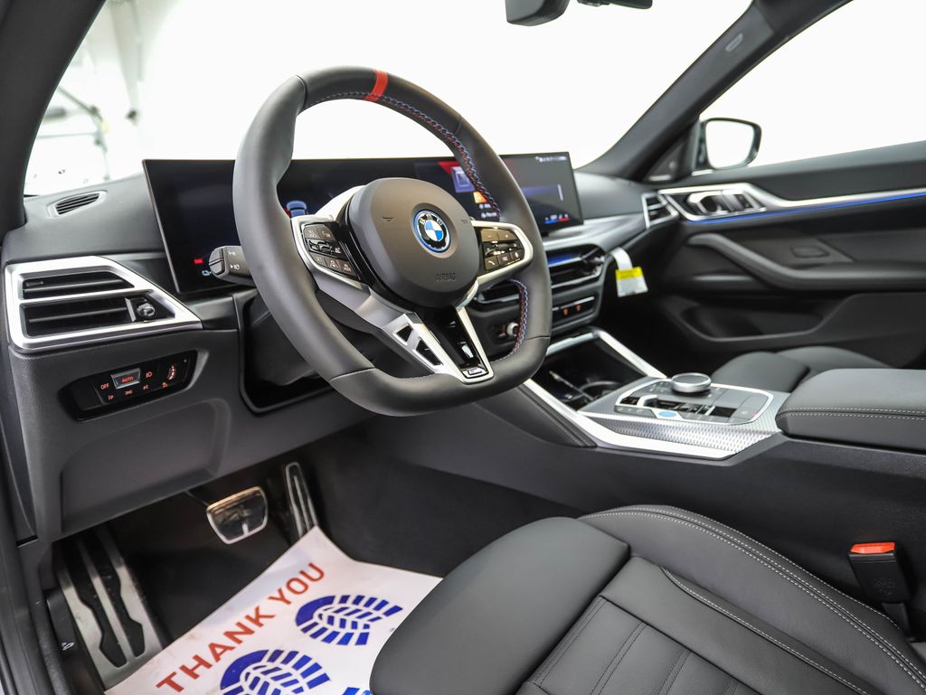 2025 BMW i4 M50 10