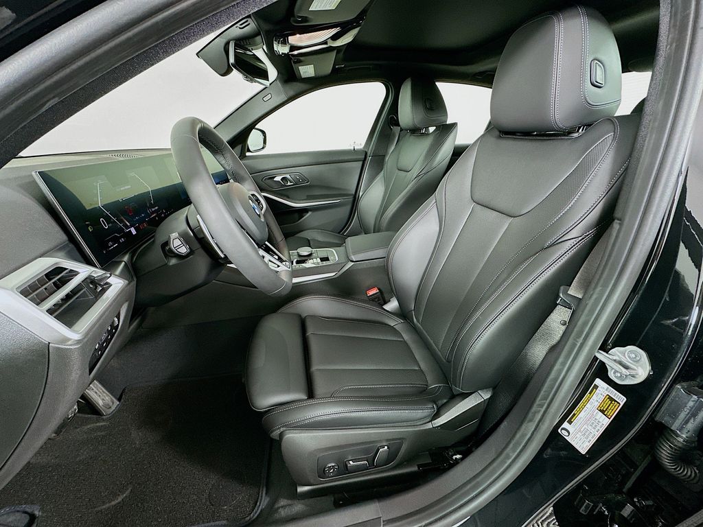 Thumbnail: 2026 BMW 3 Series - 16