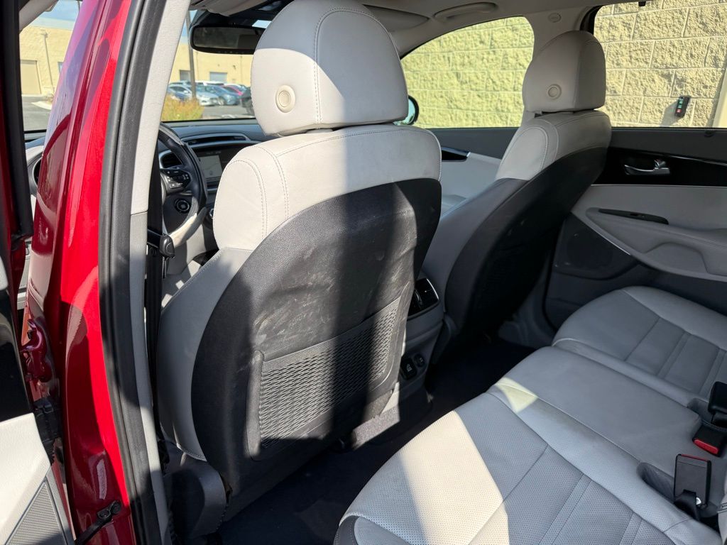 Thumbnail: 2018 Kia Sorento - 11