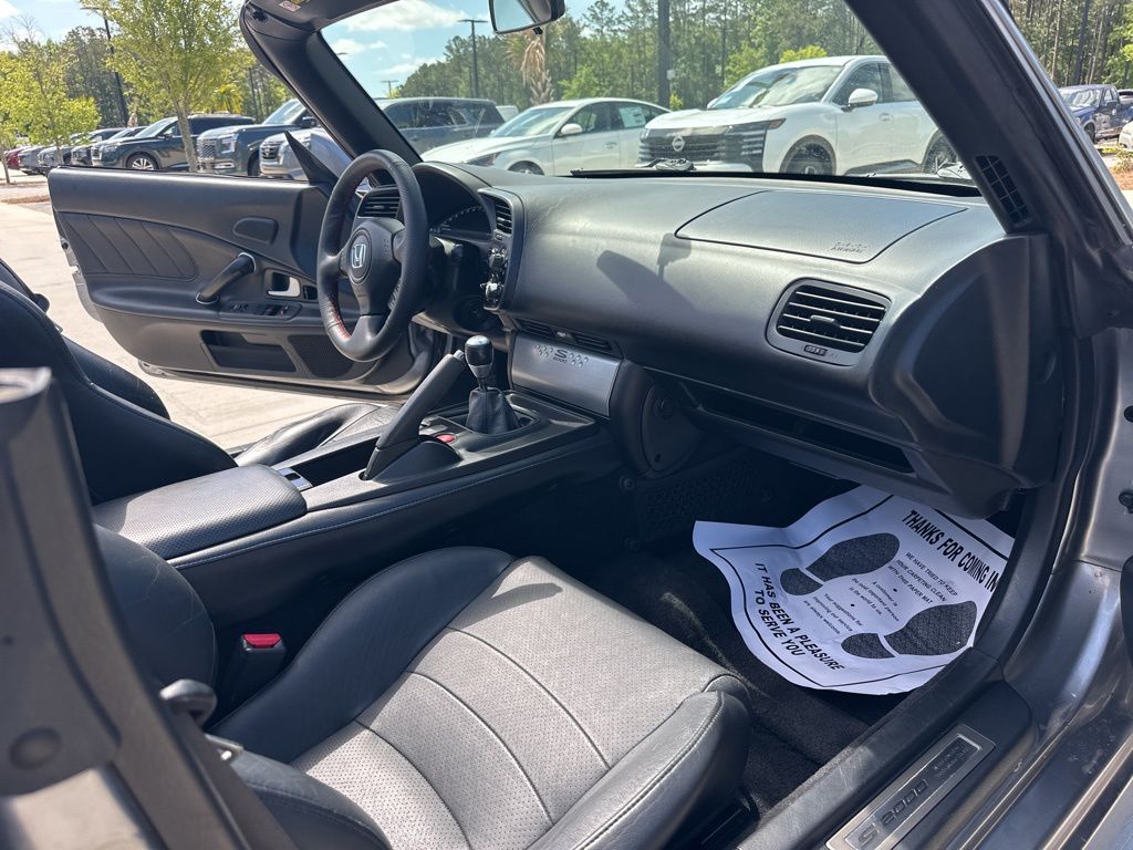 2008 Chicane Silver Metallic Honda S2000 Base RWD Convertible