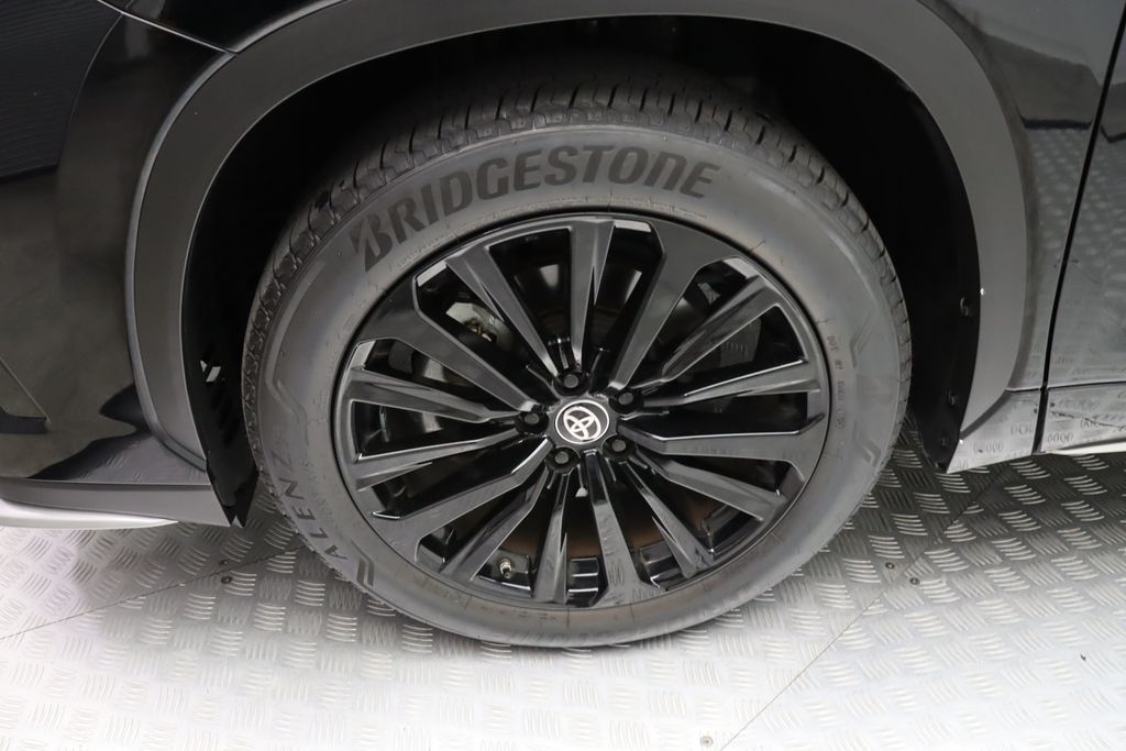 2024 Toyota Highlander XSE 4